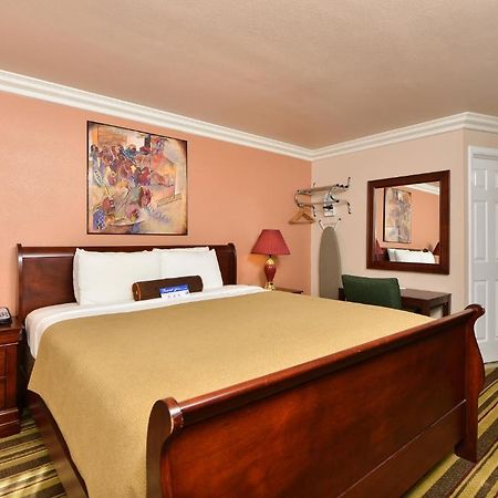 Inn By The Sfo South San Francisco Ruang foto